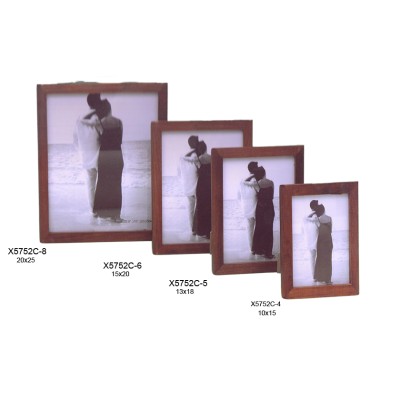 Κορνίζα Ξύλινη Καφέ X5752C