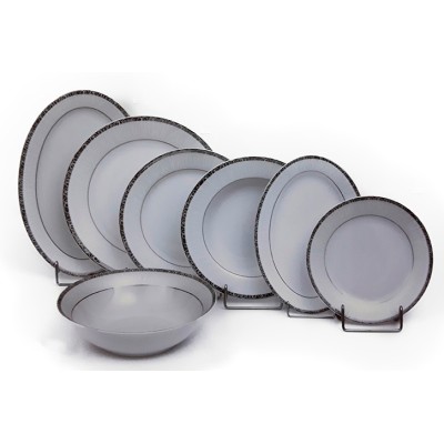 Πιάτα Πορσελάνης Στρογγυλά Λευκά με ασημένιο περίγραμμα