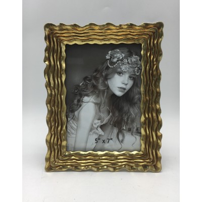 Κορνίζα Polyresin Χρυσή Ανάγλυφη 23220-57 13×18εκ