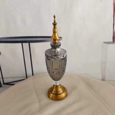 Διακοσμητική Γυάλινη Φοντανιέρα Με Χρυσό Μεταλλικό Καπάκι Και Αντικέ Πόδι 38x9.5cm