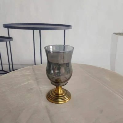 Γυάλινο Κηροπήγιο Με Μεταλλική Χρυσή Αντικέ Βάση 20x10cm